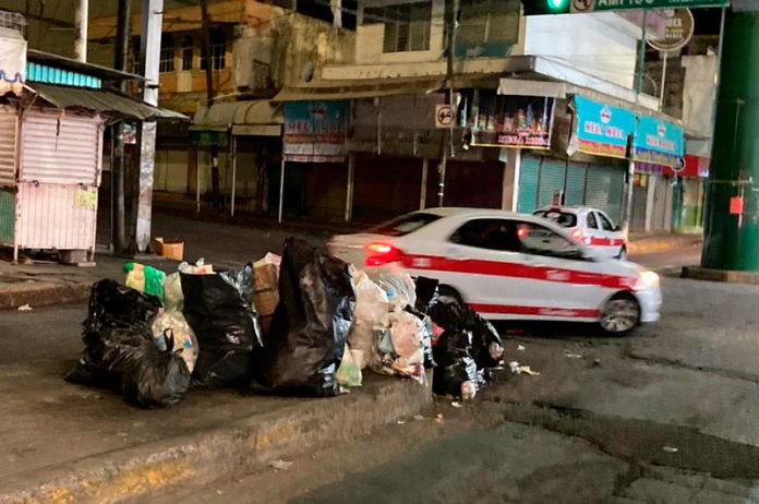 Crece día con día el problema ed la basura en Poza Rica (Foto: Jorge Huerta E.)