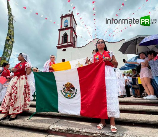 Procesión de «Corpus Christi» y «festival del mole» en Papantla, ejemplos del sincretismo cultural Jueves de Corpus Christi en Papantla, Veracruz (Foto: Jorge Huerta E.)