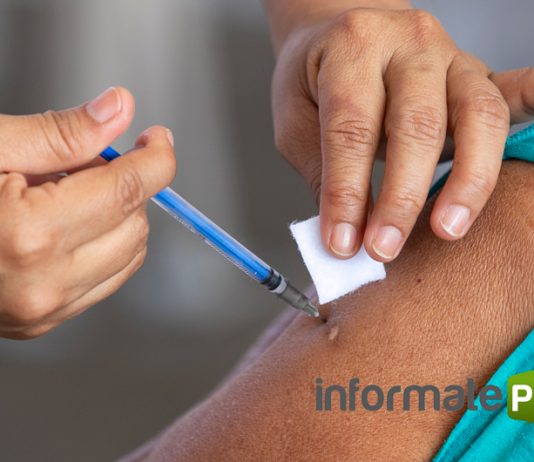 Vacunación a las personas de 40 a 49 años con straZéneca (Foto: Jorge Huerta E.)