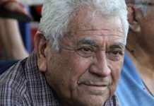 ¡Así es! Hasta luego, compadre Alejandro Vélez Reyna