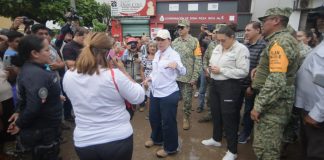 Gobernadora Rocío Nahle en Poza Rica supervisa acciones de emergencias por lluvias en Veracruz La gobernadora Rocío Nahle en la ciudad de Poza Rica (comunicación social)
