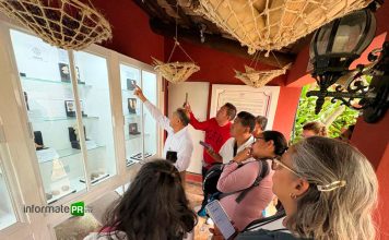 Casa de Teja, punto de referencia del turismo en el totonacapan y la huaxteca baja Integrantes del diplomado de guías de turistas visitaron la Casa de teja, encuentro de dos culturas (Foto: Jorge Huerta E.)
