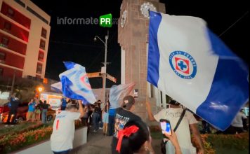 Pozarricenses vuelcan en festejo del campeonato del Cruz Azul (Foto_ Jorge Huerta E.)