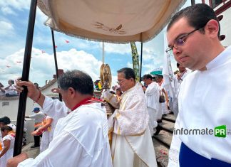 Procesión en Papantla Fotos: Jorge Huerta E.)
