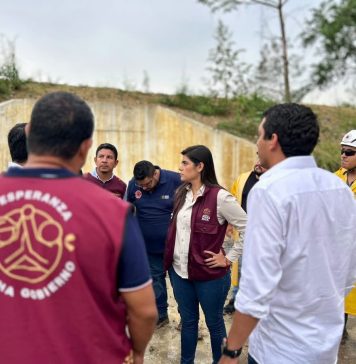 La alcaldesa Adanely Rodríguez supervizó calles suceptibles de inundación (Foto: Com. social)